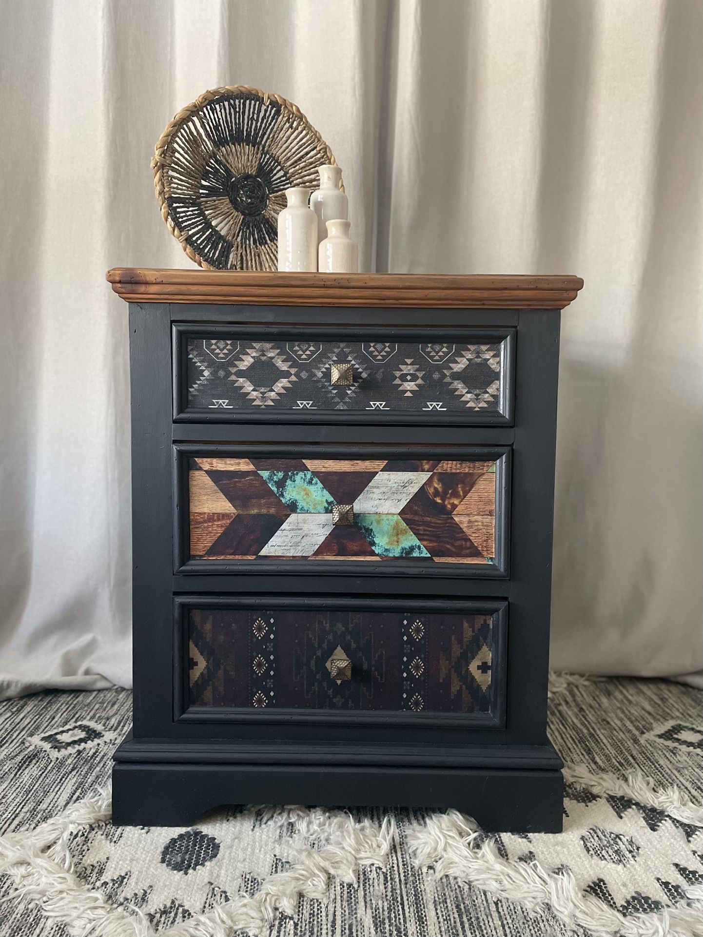 Nightstand/side Table
