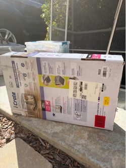 Small newer doggie crate
