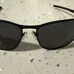 Oakley’s Conductor 8