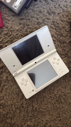 White DSi with 5 games and chargers