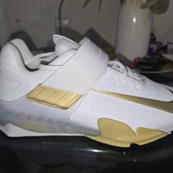 Nike Savaleos White Metallic Gold Weightlifting Shoes CV5708-101 Men's Sizes 12.5