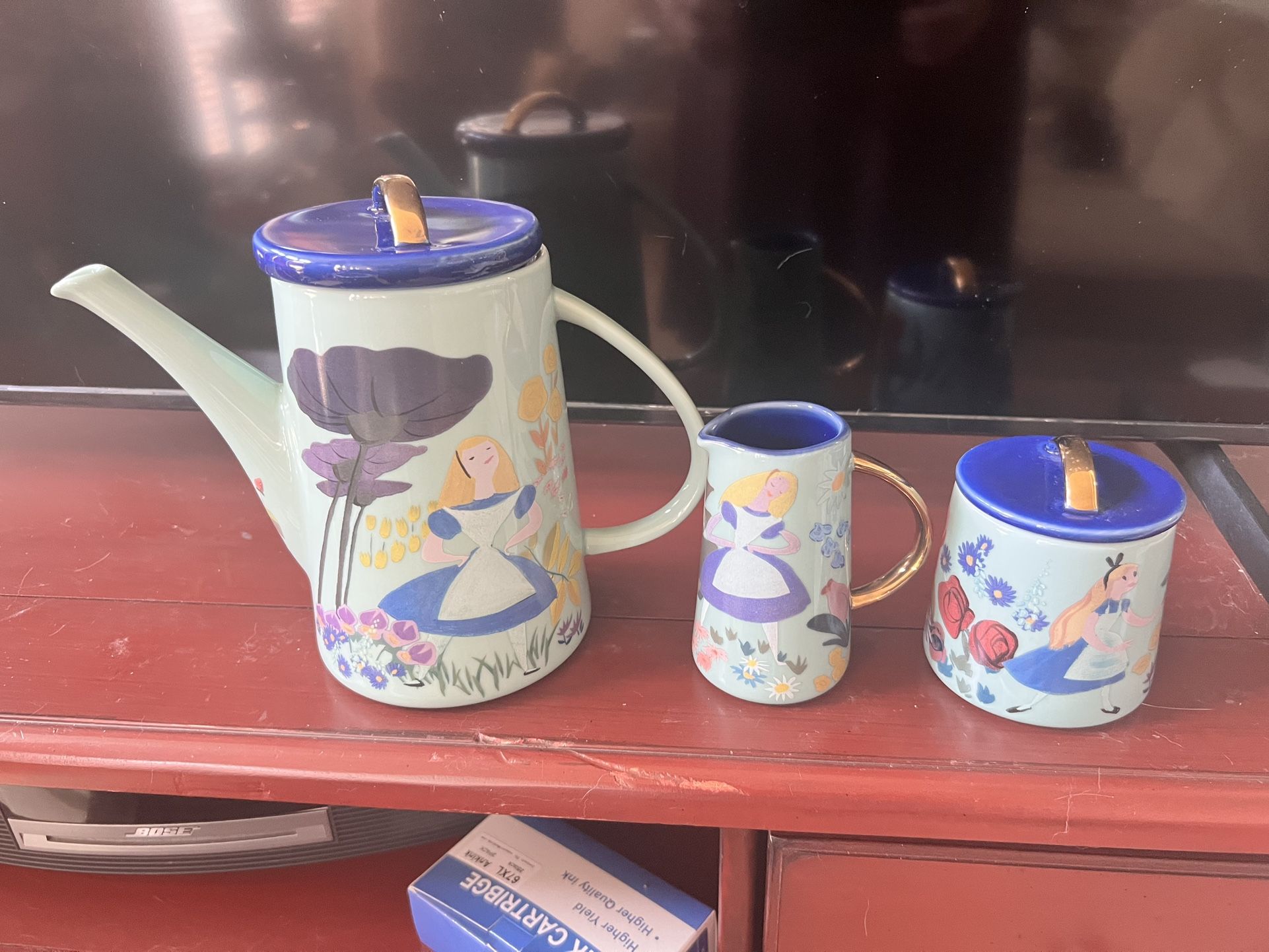 Disney Alice In Wonderland 70th Anniversary Teal Pitcher Tea Pot Set- Mary Blair