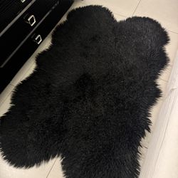 Black Faux Fur Sheepskin Rug