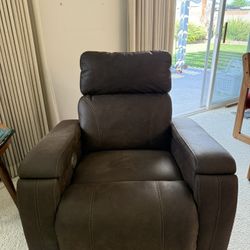 Power Recliner 