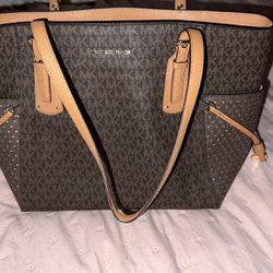 Micheal Kors Tote bag for Sale in Lake Worth, FL - OfferUp