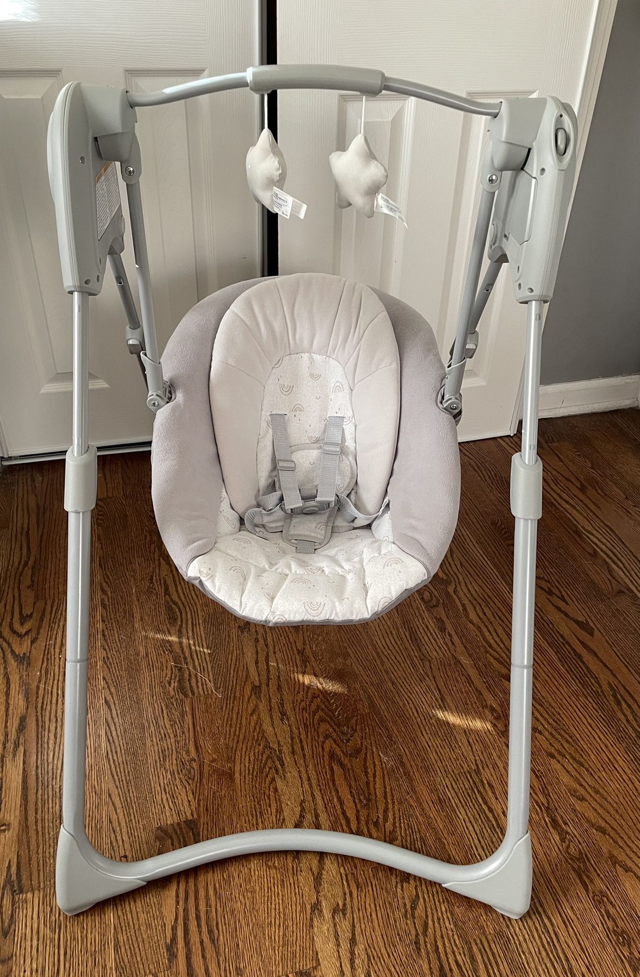 Graco Compact Baby Swing