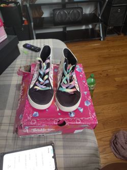 girls sneakers size 3