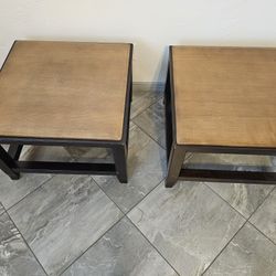 Set of 2 Wood Side Tables 