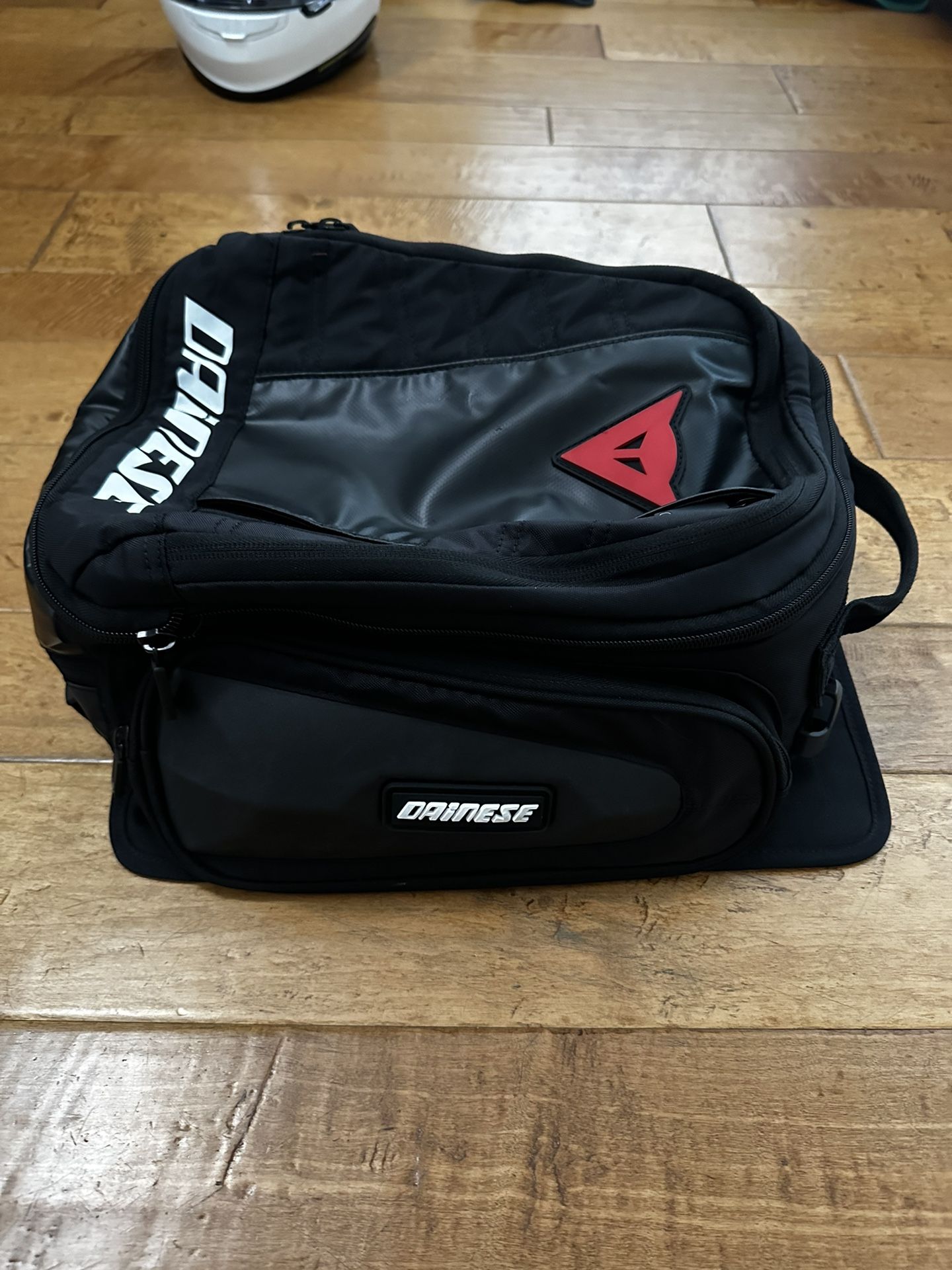 Dainese D-Tail Motorcycle Tail Bag for Sale in Manhattan Beach, CA 