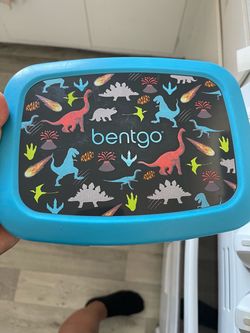 Dinosaur bento lunch box with water bottle