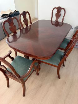 Solid Wood Elegant Traditional Dining Table & 6 Chairs – Extendable