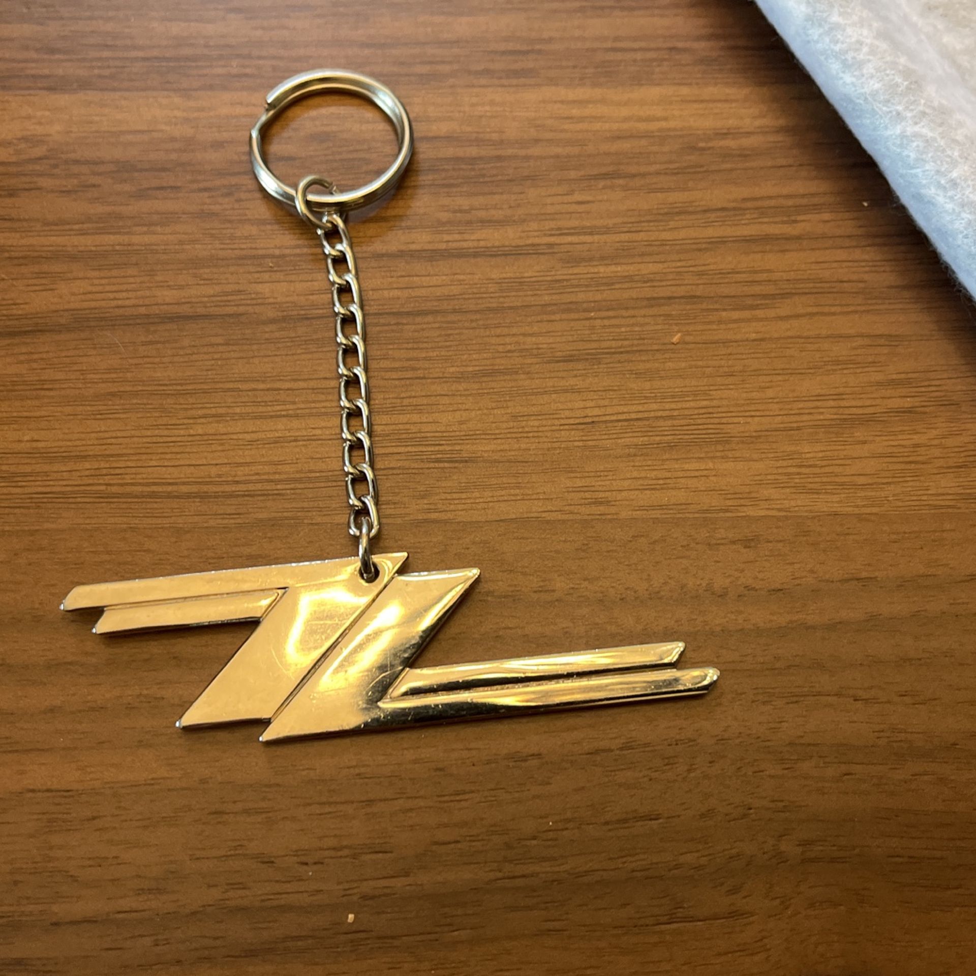 ZZ Top Key Chain Vintage ZZ TOP KEYCHAIN, TWIN ZEES LOGO