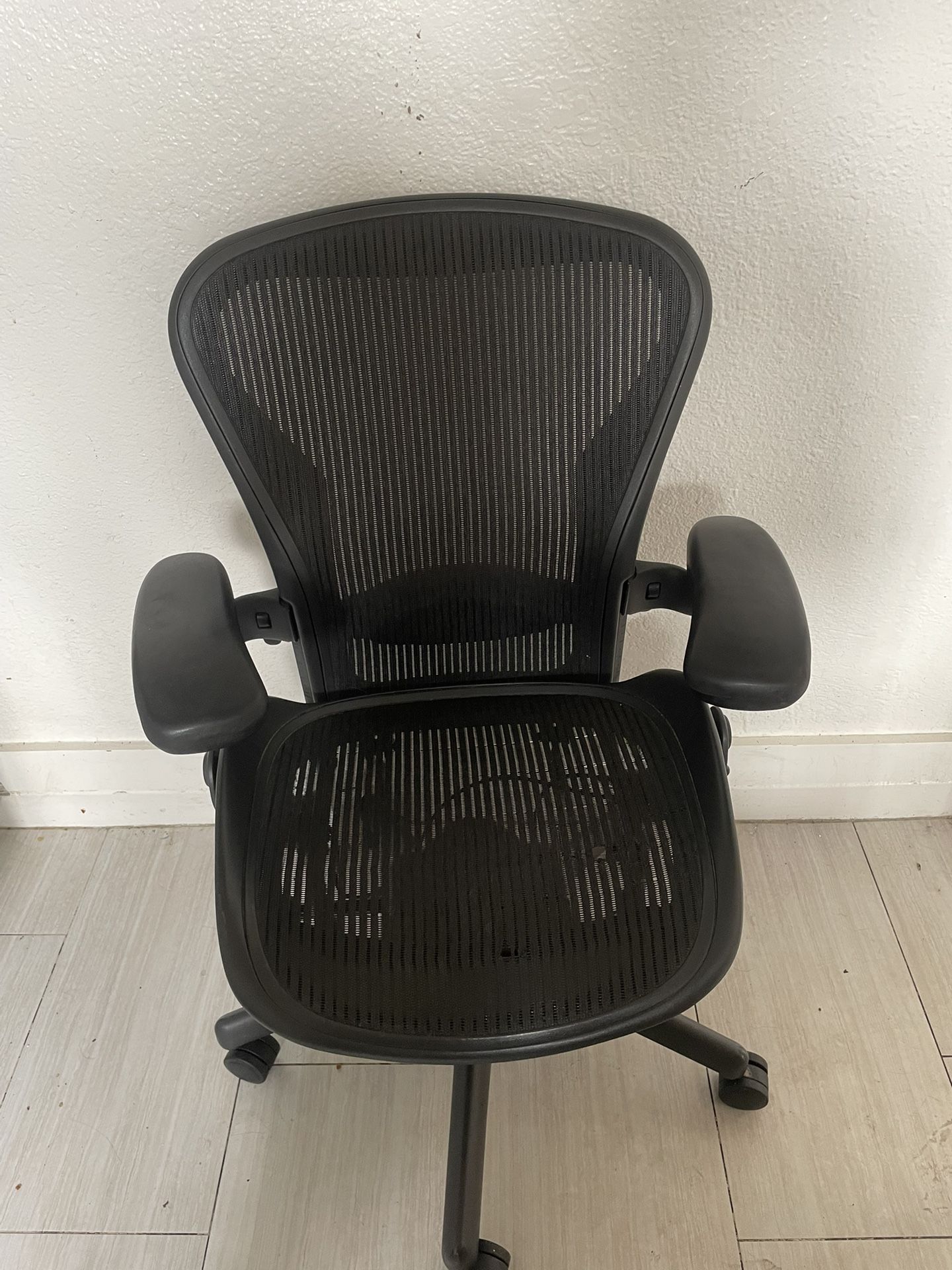 Herman Miller Aeron Classic Office Chair