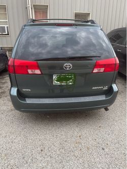 Toyota Siena 2005