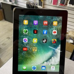 Unlocked Apple iPad 4 , It Comes With Charging Cable 