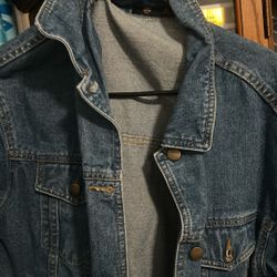 Jean Jacket Size Medium 