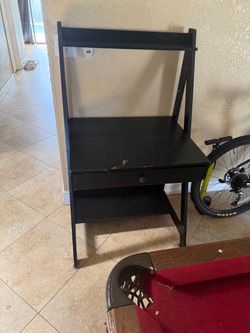 Expresso/black desk