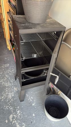 Wood/pellet Smoker