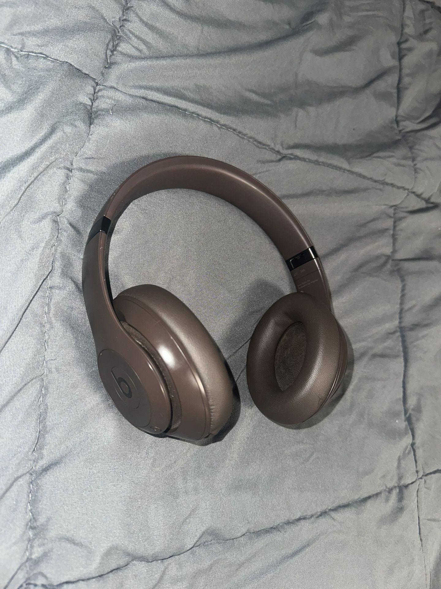 Beats Studio Pros 3 Wireless Bluetooth Headphones