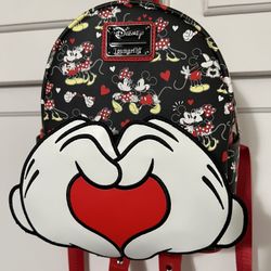Loungefly Backpack Mickey Mouse Heart Hands