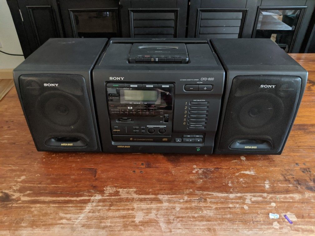 SONY CFD-600 AM/FM STEREO, WITH 6 DISK CHANGER, CASSETTE RECORDER