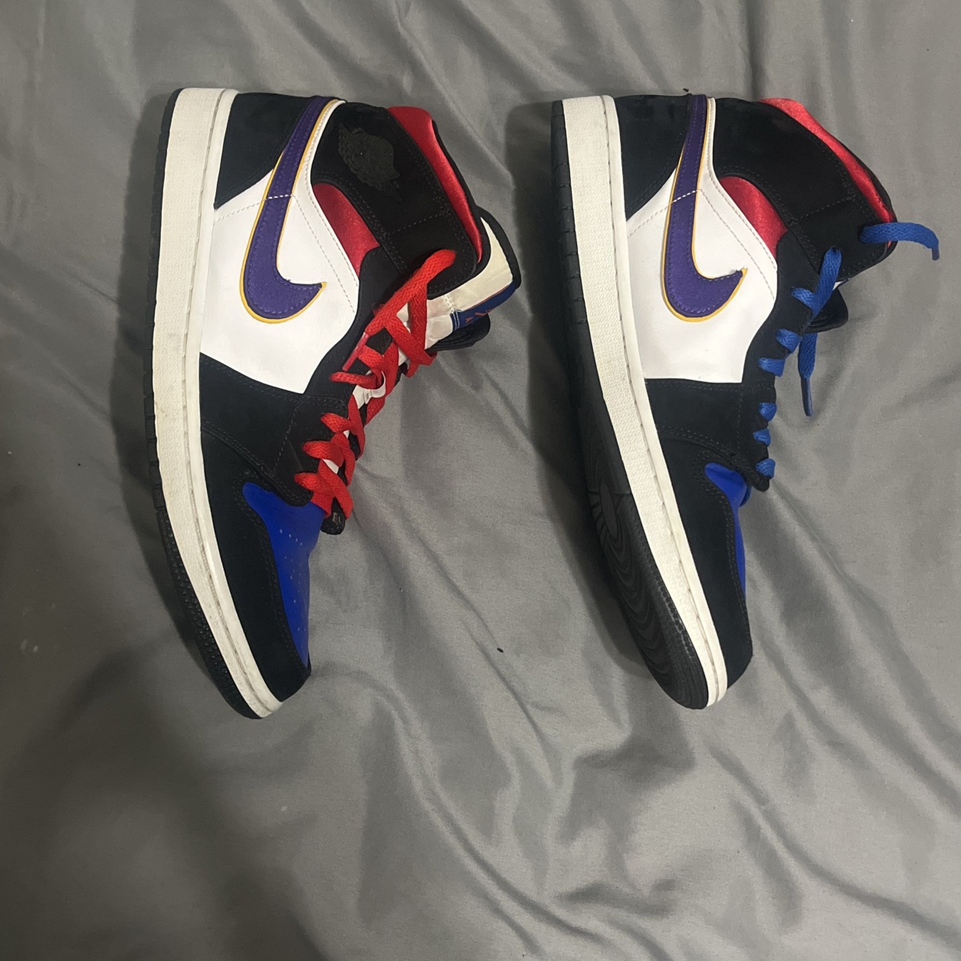Jordan 1 Mid Rival’s