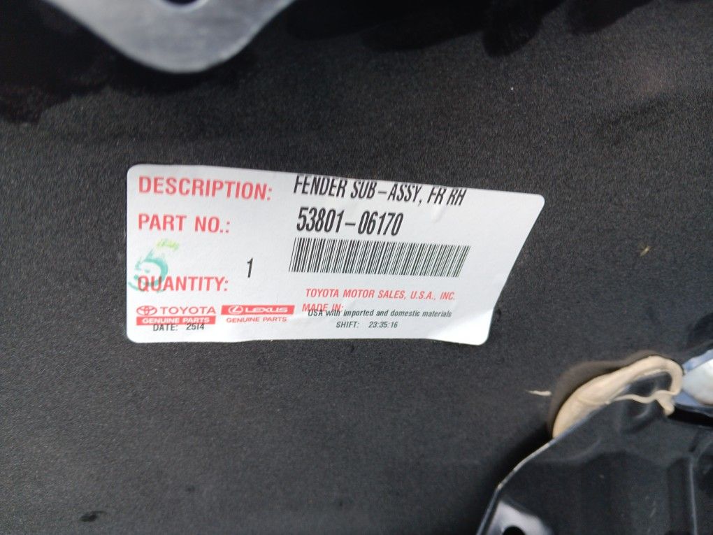 2021 , 2023 Camry Fender