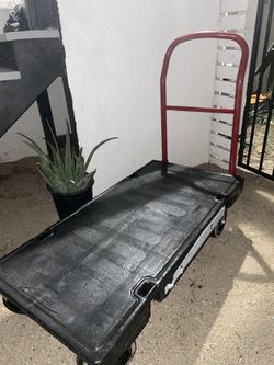 Rubbermaid Capacity Heavy-Duty Platform Cart