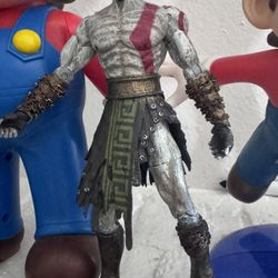 Kratos Statue 