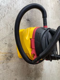 Stinger Portable Vacuum