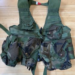 GI FIc Vest USGI MOLLE Il Woodland Fight Load Carrier Vest