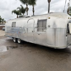 67 Airstream 