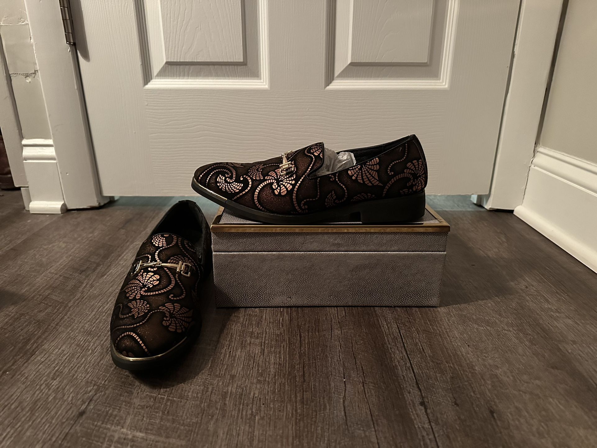 Men’s Size 7 Loafers