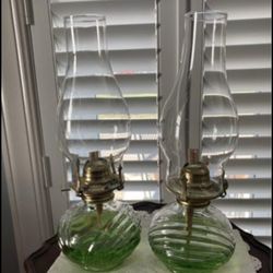 Vintage MCM Pair of Oil Lamps ** READ BELOW