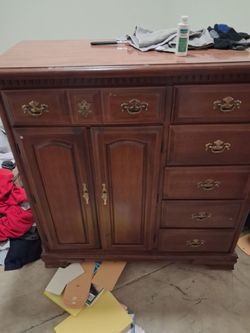 Wooden open door chess, Wooden coffee table with two end tables. All brown