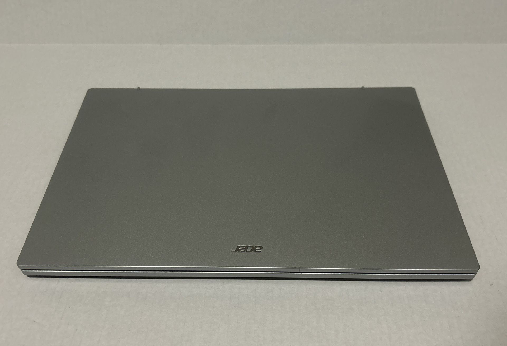 Acer Aspire Touchscreen, Silver, 15.6” (OBO)