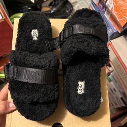 Ugg Fluffita Black Size 6