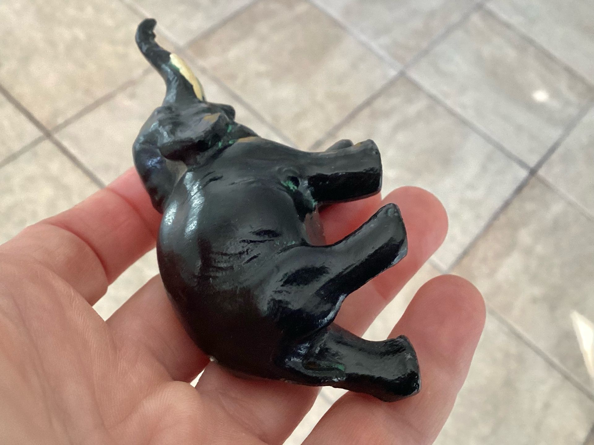 Vtg. 1930s Metal Elephant Glossy Black Figurine Paperweight 1.75” Tall Heavy