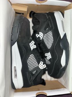 Nike Air Jordan 4 Retro White Thunder sneakers. Read Description!