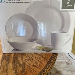 Gibson 16 Piece Dinnerware