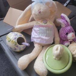 Easter Bunny And Decorate 