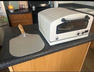Bella Pro Pizza Oven with Pizza Peel