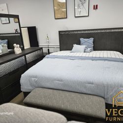 King-Bedroom-Set-4pc ✅ Delivery available ✅ Financing Options Available!✔️✨️No Credit Needed✔️✨️$0 Or $50 Down Payment✨️