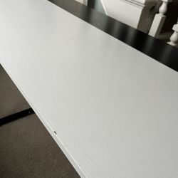 Simple Black & White Desk 