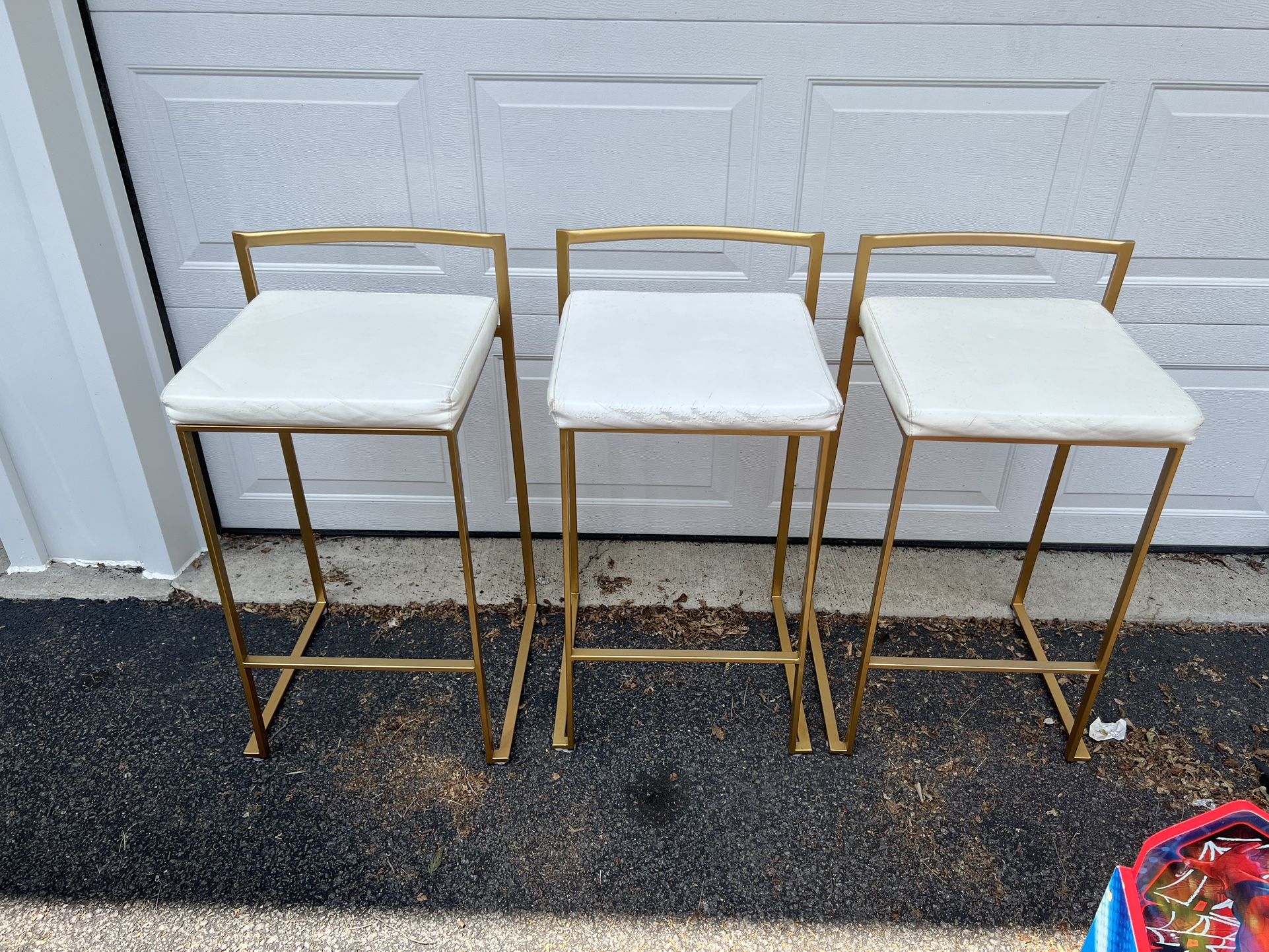 3 Light Weight Countertop Bar Stools