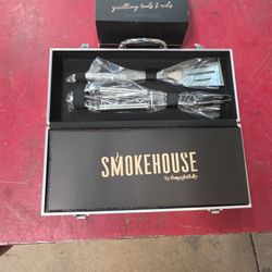 Smokehouse BBQ Grilling Tools And Rubs Gift Set ,18 Rubs,2 Tools And Case