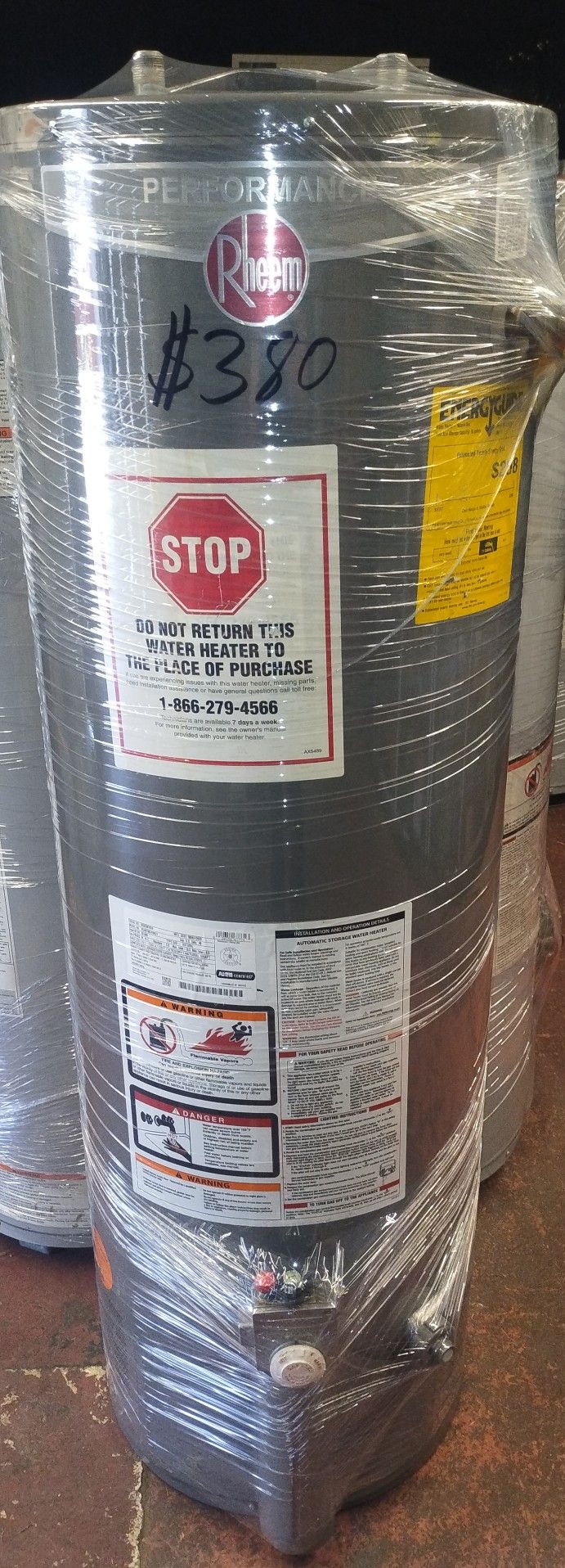 RHEEM Water Heater 40 Gallons