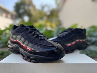 Undefeated x Nike Air Max 95 'Black'