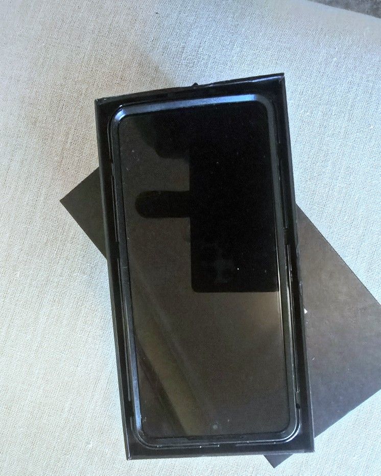 Samsung Galaxy S-21 Plus