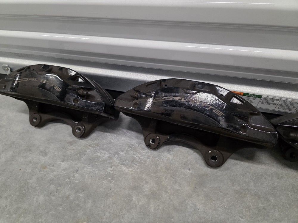 C7 Corvette Rims Set and Front and Rear Brake Calipers Set